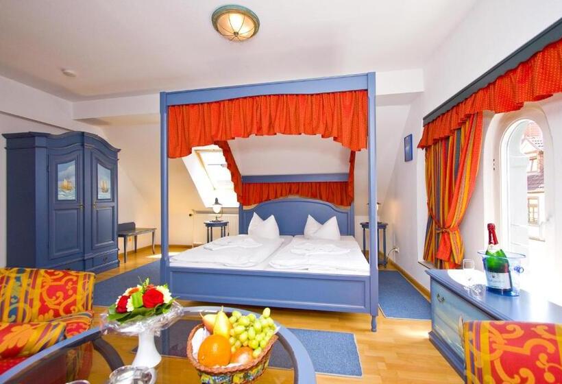 سوییت, U Nautic Restaurant & Pension