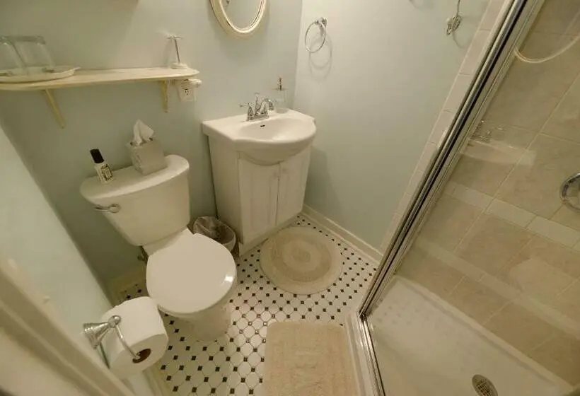 スタンダードルーム, The Bed And Breakfast At Oliver Phelps
