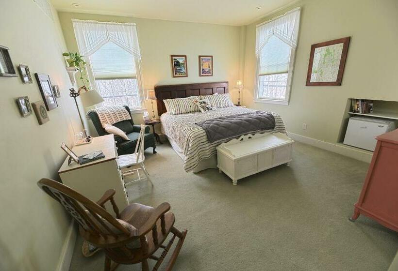 Номер Deluxe Кровать Кинг, The Bed And Breakfast At Oliver Phelps