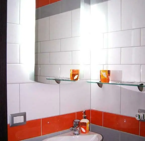 اتاق استاندارد سه نفره, B&b Eco
