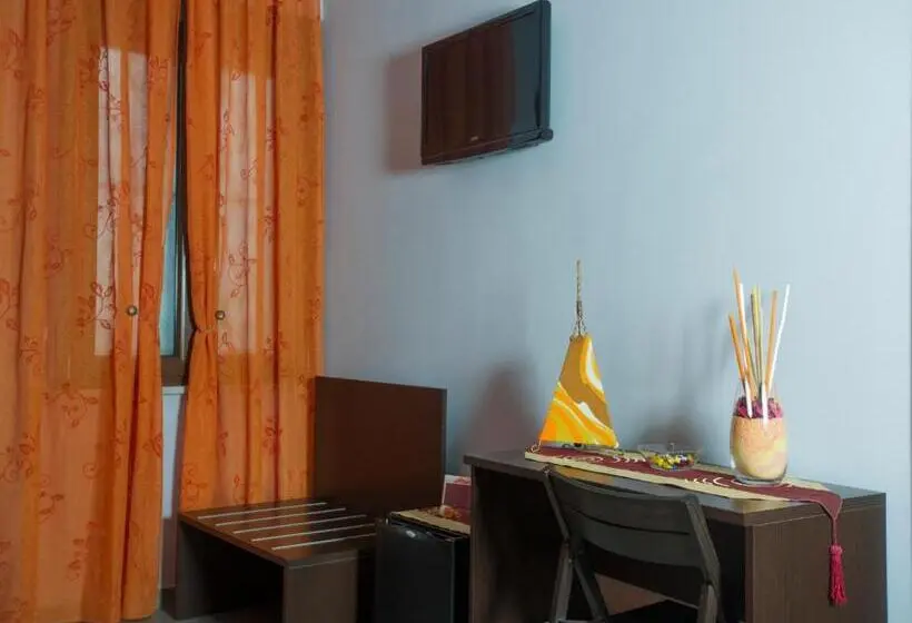 اتاق استاندارد سه نفره, B&b Eco