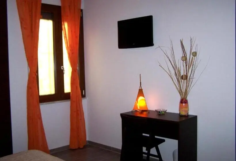 اتاق استاندارد سه نفره, B&b Eco