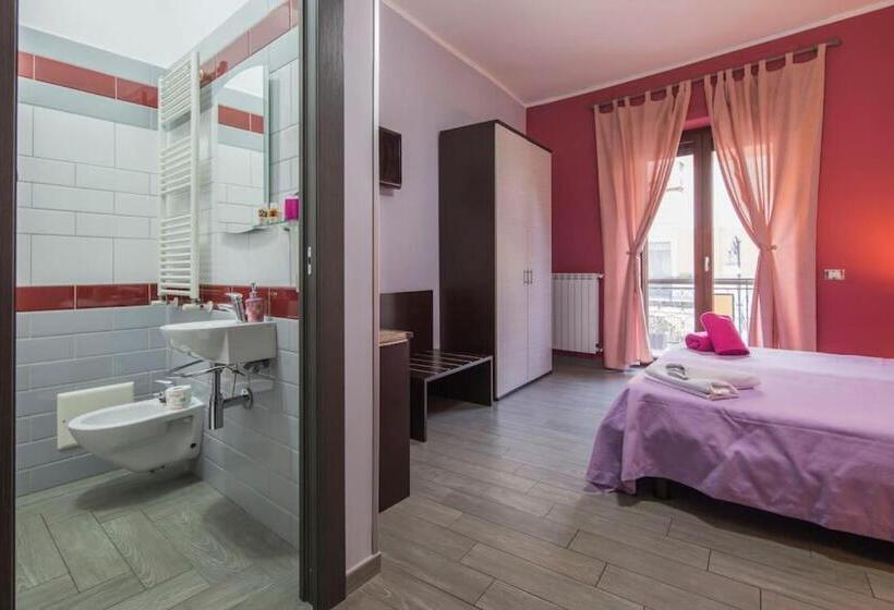 Четырехместный Номер Стандарт с Балконом, B&b Eco