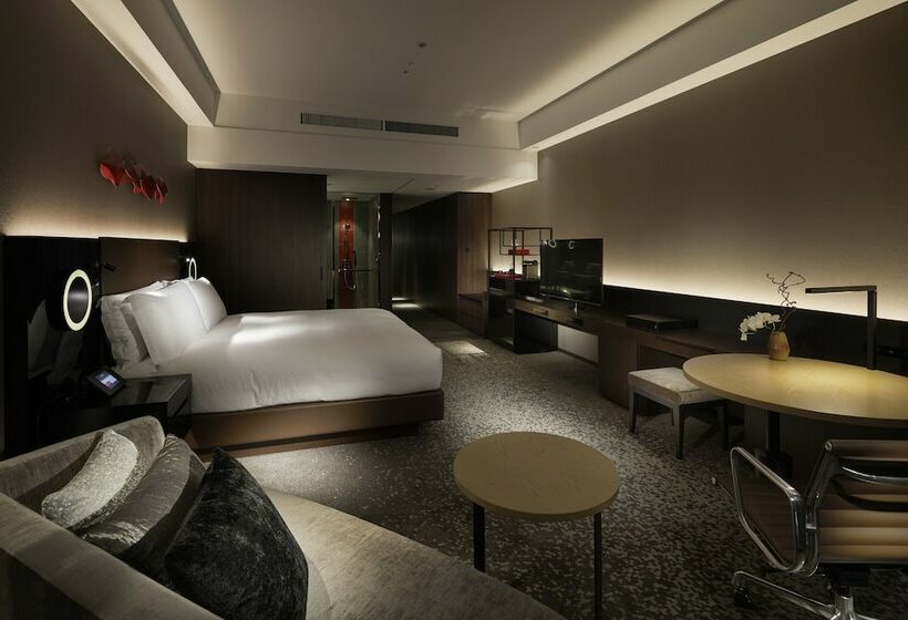 غرفة ديلوكس, Conrad Osaka