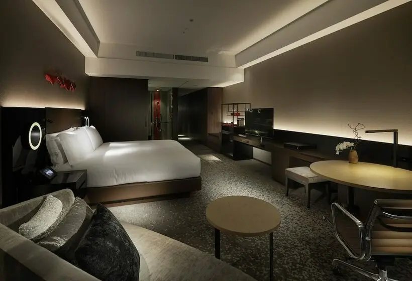 デラックスルーム, Conrad Osaka