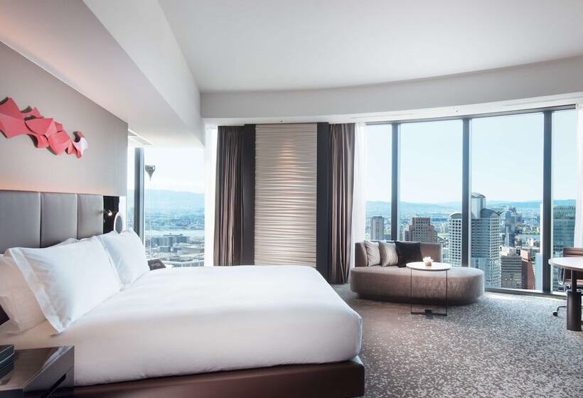 غرفة تنفيذية, Conrad Osaka