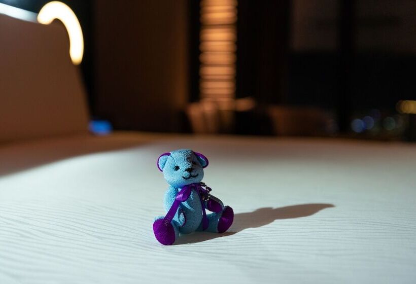 行政房间, Conrad Osaka