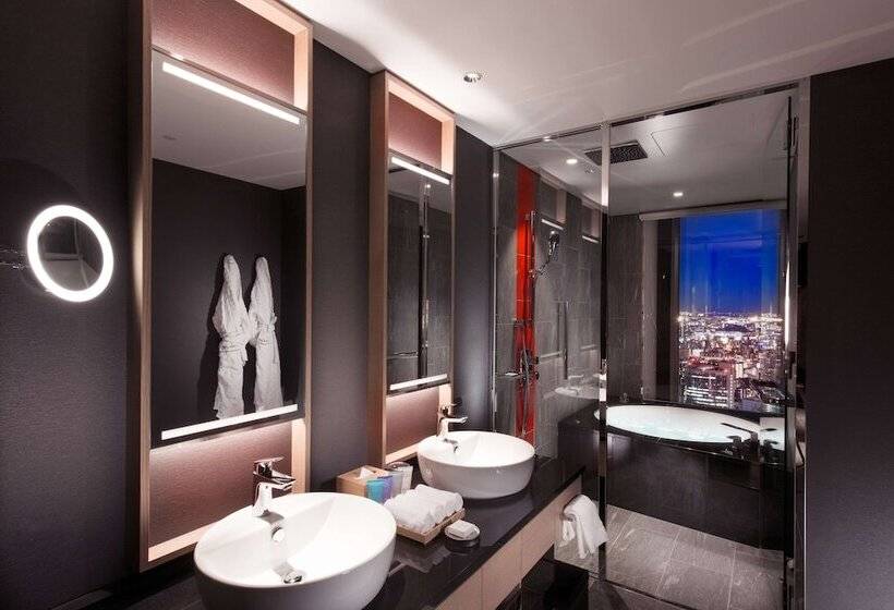 行政房间, Conrad Osaka