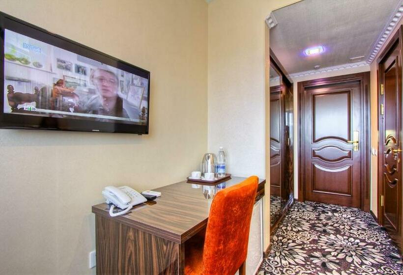 اتاق استاندارد یک نفره, Discovery