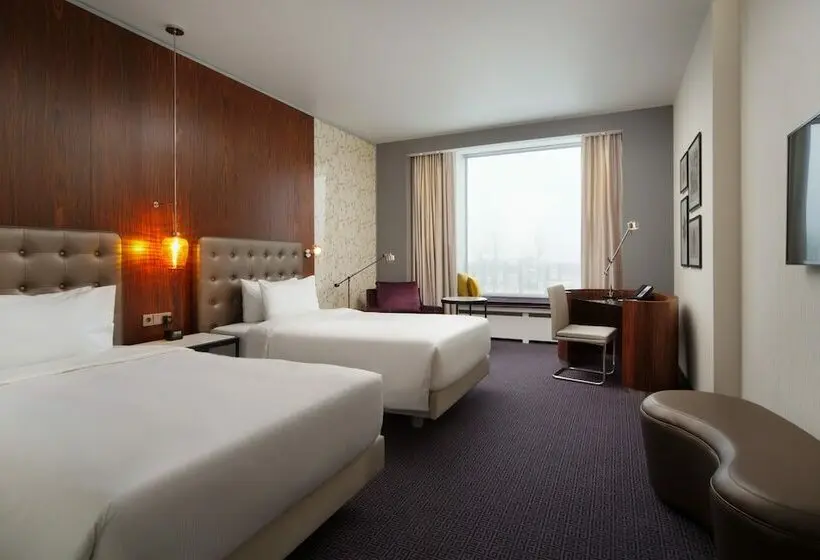 Standard-huone, Hilton Saint Petersburg Expoforum