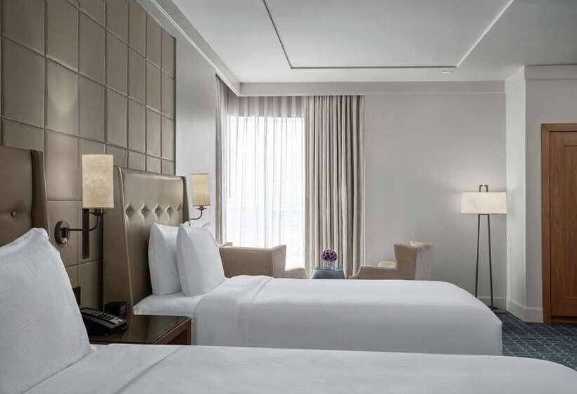 套房, Hilton Saint Petersburg Expoforum