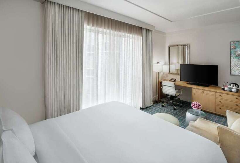 套房, Hilton Saint Petersburg Expoforum