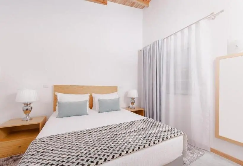 Villa 3 Makuuhuonetta, Pico Dreams