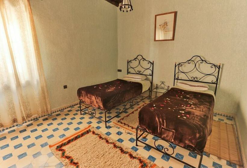 Номер Стандарт, Riad L'authentique