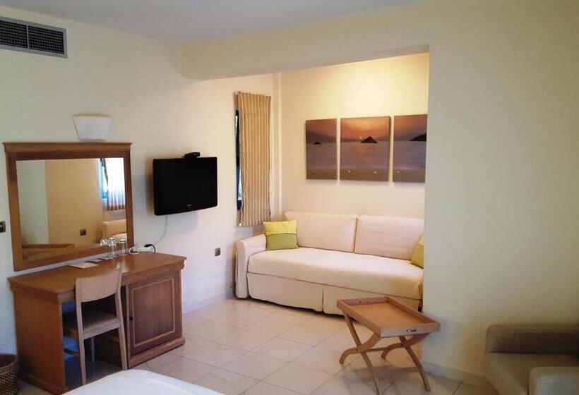 غرفة قياسية رباعية, Sea Sight Boutique