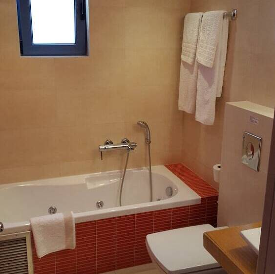 غرفة قياسية ثلاثية, Sea Sight Boutique