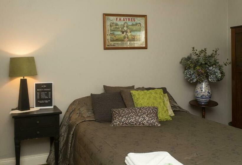 חדר סטנדרט חדר אמבטיה משותף, Southern Railway Hotel Goulburn