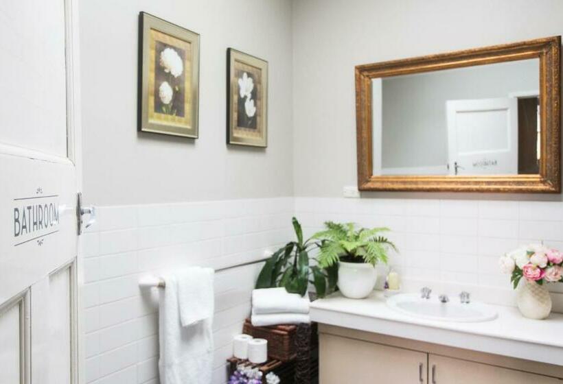 חדר סטנדרט חדר אמבטיה משותף, Southern Railway Hotel Goulburn
