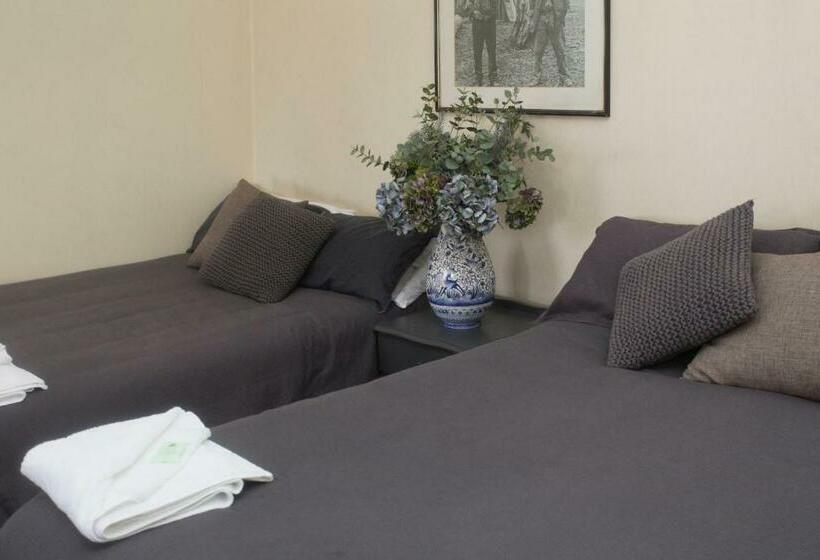 חדר סטנדרט חדר אמבטיה משותף, Southern Railway Hotel Goulburn