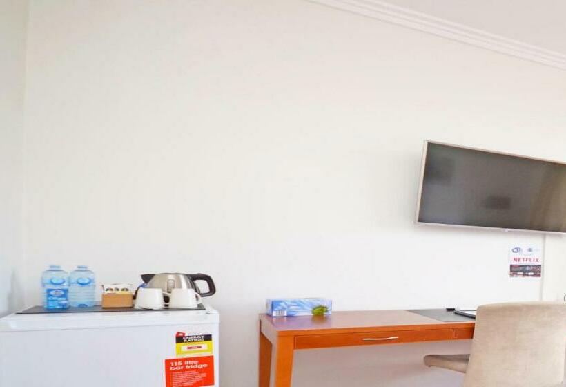 غرفة قياسية سرير كينج, The Hallows Accommodation