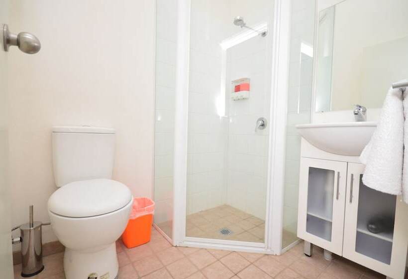 غرفة قياسية, The Hallows Accommodation