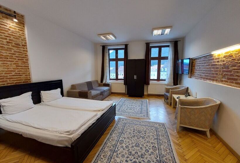 إستوديو قياسى, Main Square Apartments & More