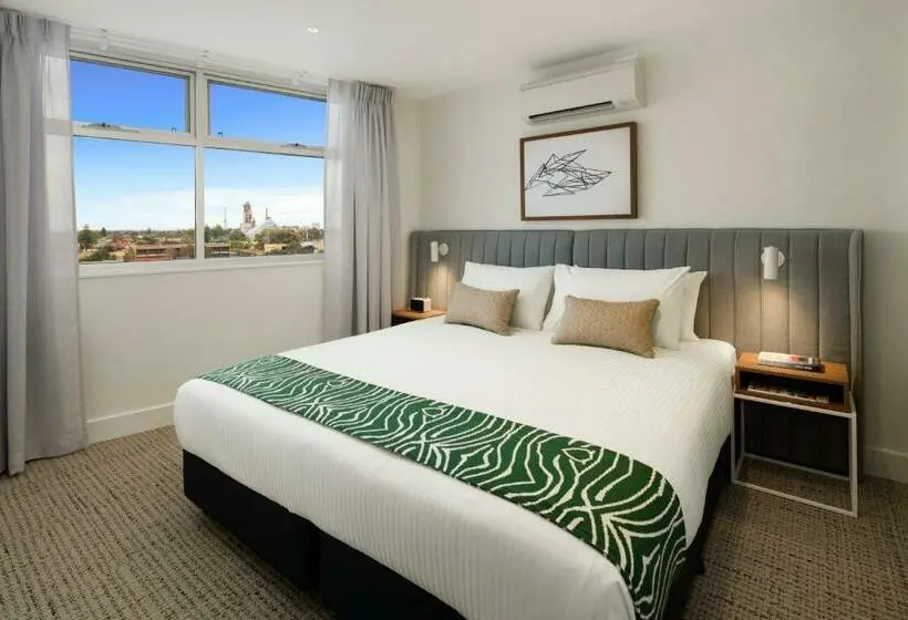 Huoneisto 1 Makuuhuone Parveke, Quest Port Adelaide