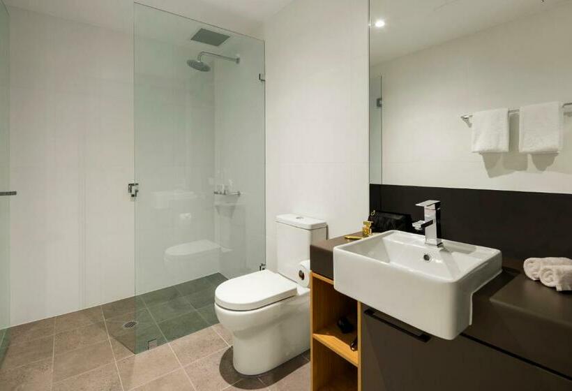 标准工作室, Quest Port Adelaide