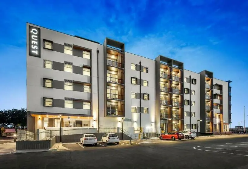 Standard-studio, Quest Port Adelaide