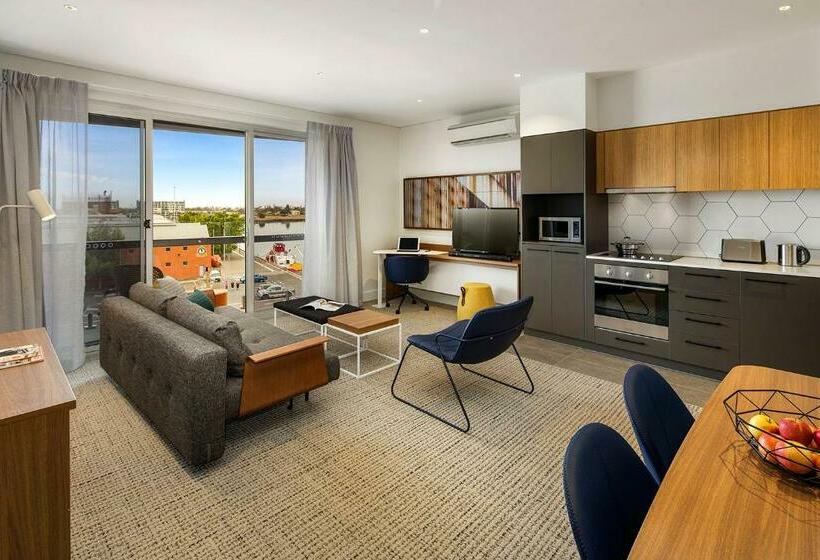 带阳台两卧公寓, Quest Port Adelaide