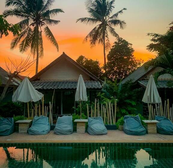 デラックスバンガロー, Oasis Yoga Bungalows