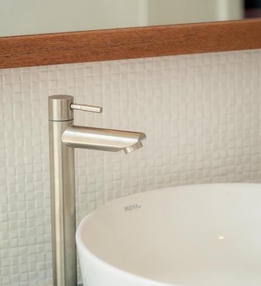 デラックスバンガロー, Oasis Yoga Bungalows