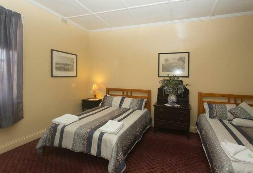 חדר משפחתי חדר אמבטיה משותף, Southern Railway Hotel Goulburn