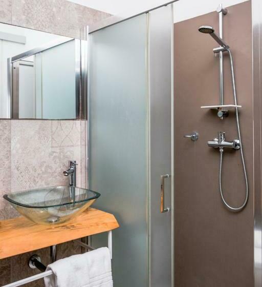 스탠다드 룸, A Tonnara