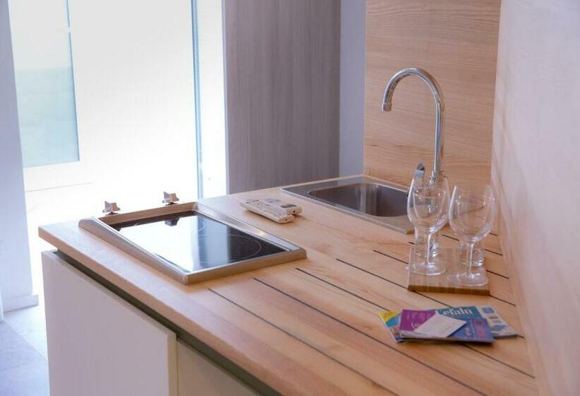 스탠다드 룸, A Tonnara