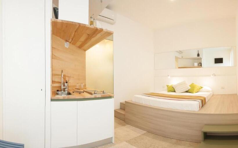 스탠다드 룸, A Tonnara