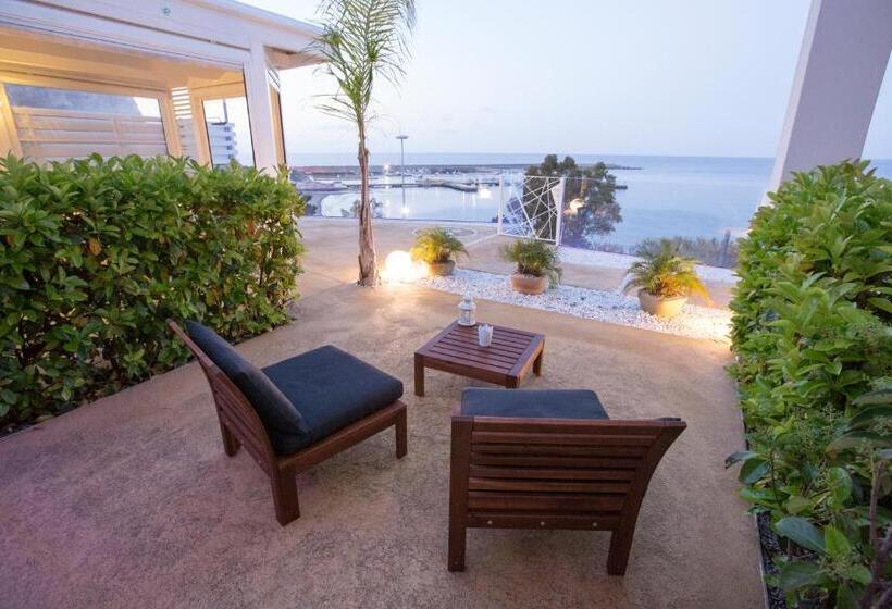 수피리어 룸 바다 전망, A Tonnara