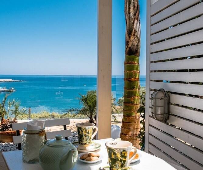 수피리어 룸 바다 전망, A Tonnara