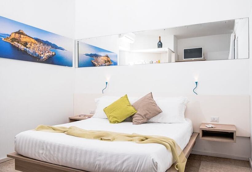 스탠다드 룸, A Tonnara