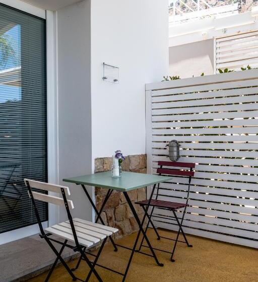 수피리어 룸 바다 전망, A Tonnara