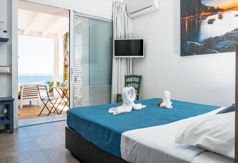 수피리어 룸 바다 전망, A Tonnara