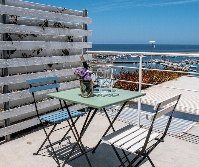 스탠다드 룸, A Tonnara