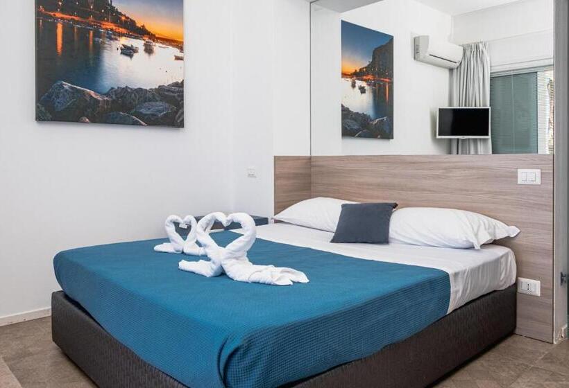 수피리어 룸 바다 전망, A Tonnara