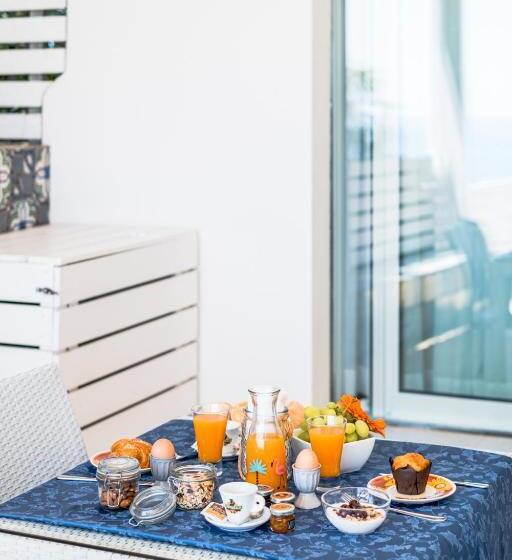 수피리어 룸 바다 전망, A Tonnara