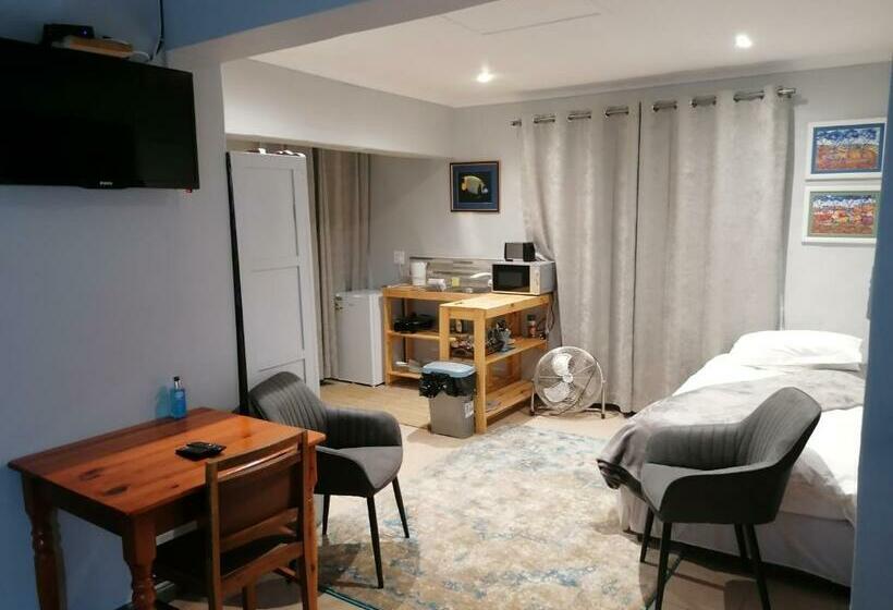 اتاق راحتی سه تخته, Aanhuizen