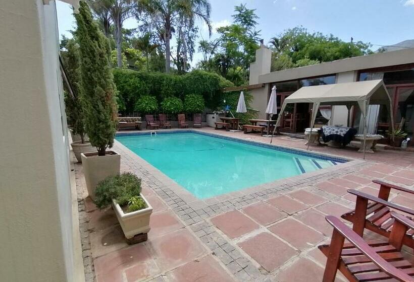 اتاق استاندارد با چشمانداز استخر, Aanhuizen