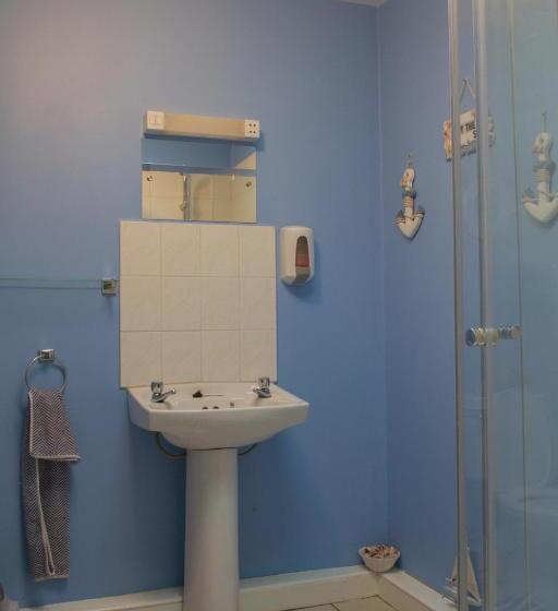 חדר סטנדרט חדר אמבטיה משותף, Cú Chulainns Accommodation