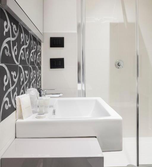 Трехместный Номер Стандарт с Балконом, Nostos Rooms & Apartments