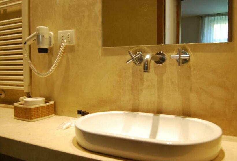 آپارتمان 1 خوابه, Ceccarini Suite