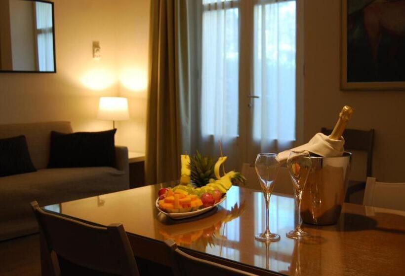 2 Bedroom Apartment With Garden, Ceccarini Suite